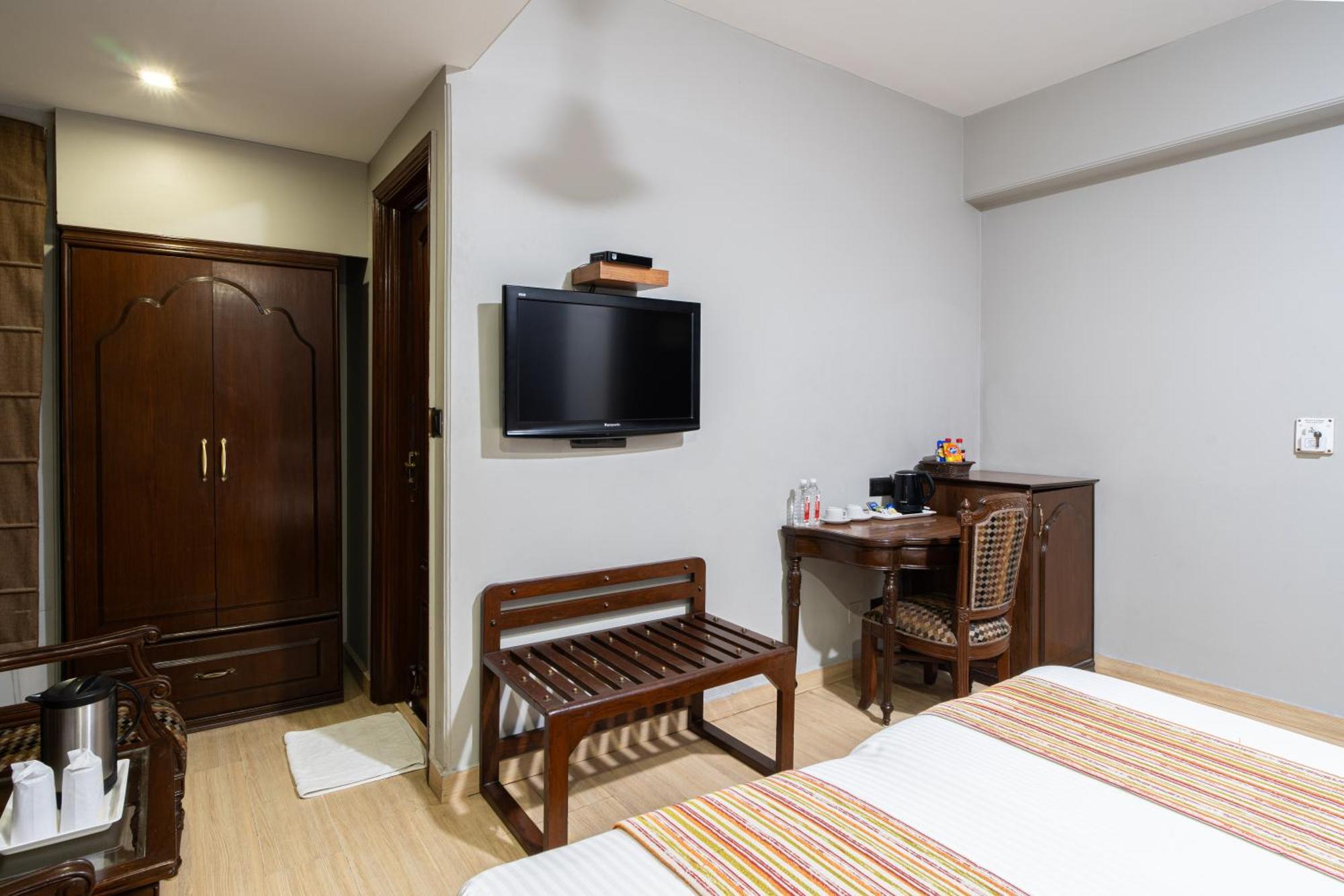 Hotel Sunstar Grand Delhi  Exterior foto