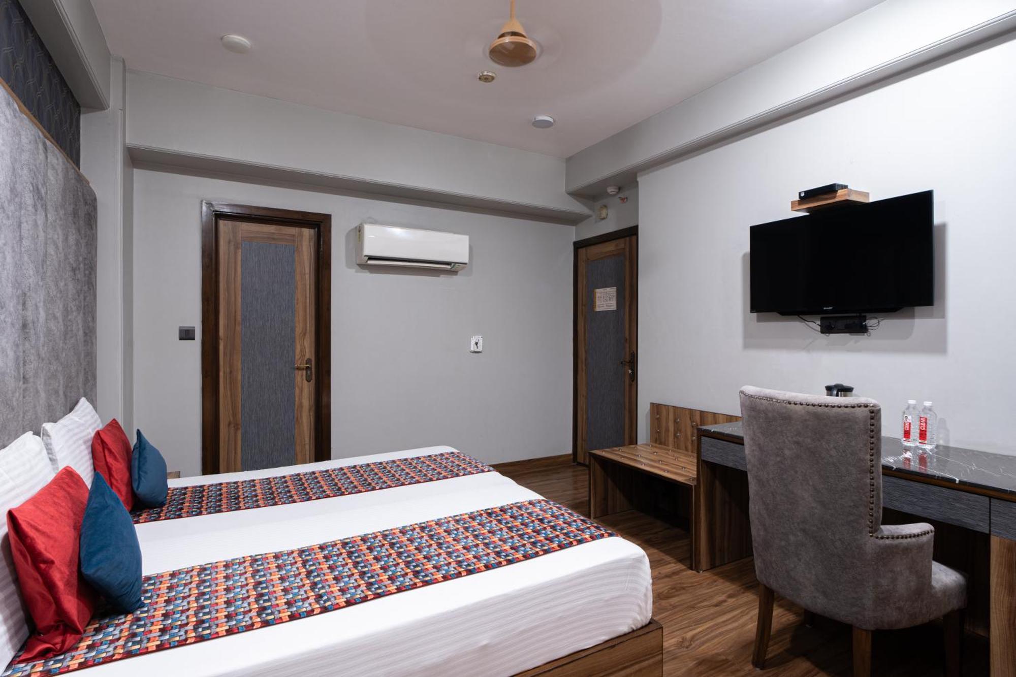 Hotel Sunstar Grand Delhi  Exterior foto